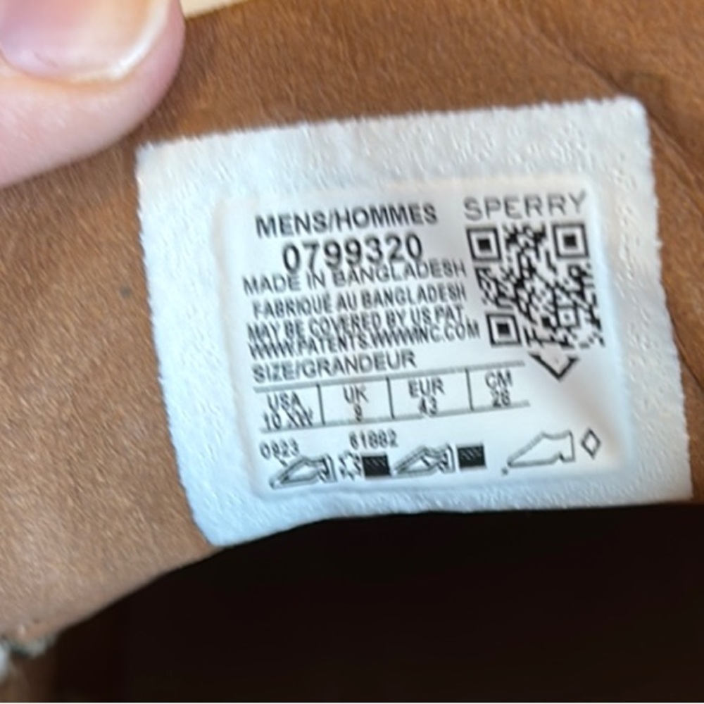 Sperry Brown Leather Boat Shoes with Moccasin Construction - Picture 3 of 7